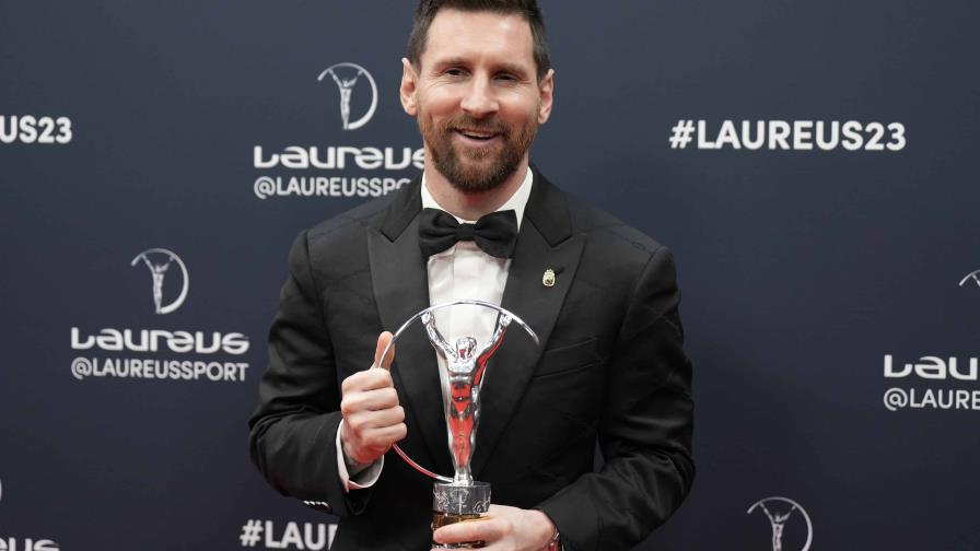 Messi no tiene absolutamente nada con ningún club, afirma su padre