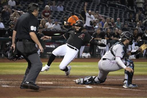 Walker pega un jonrón y los D-backs vencen a los Marlins