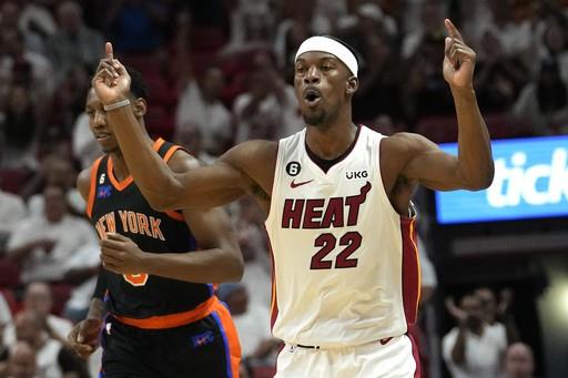 Heat se coloca a una victoria de las Finales de Conferencia