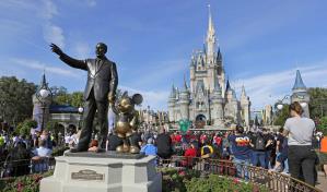 Junta de Disney prohibió las licorerías en su territorio, pero no las prisiones