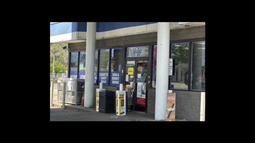 Un muerto y dos heridos en un tiroteo en una gasolinera en Detroit Un muerto y dos heridos en un tiroteo en una gasolinera en Detroit