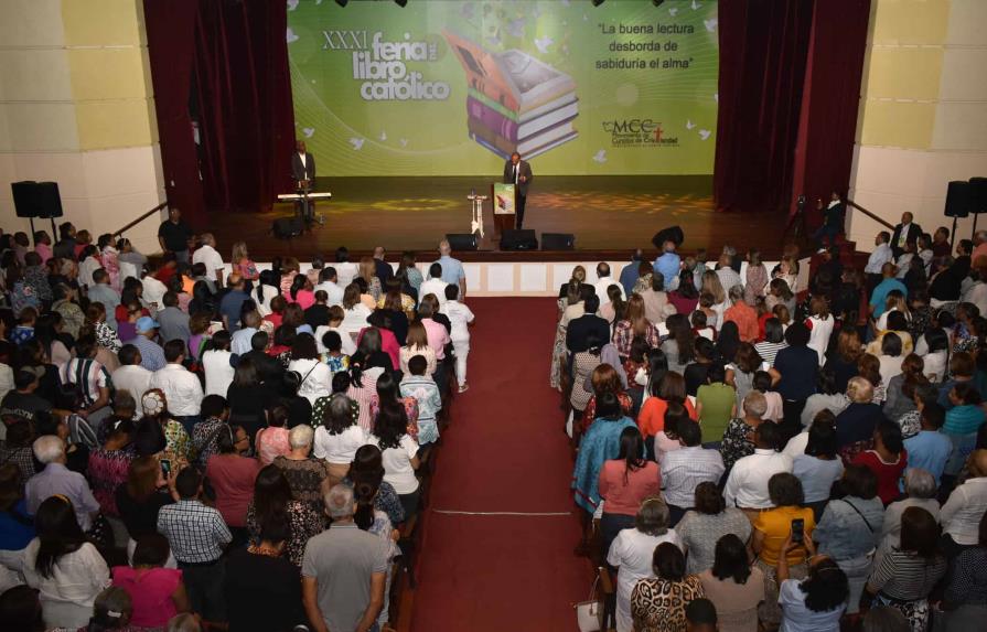 Predicador Saulo Hidalgo participó en la XXXI Feria del Libro Católico