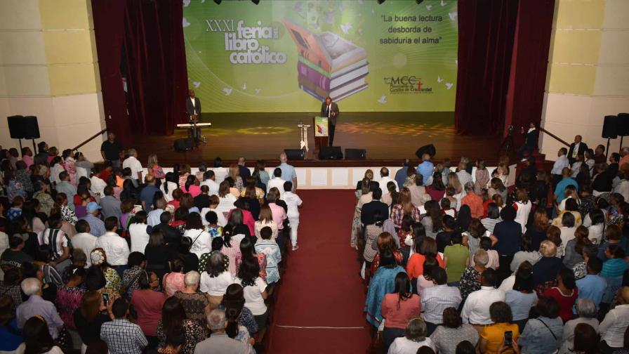 Predicador Saulo Hidalgo participó en la XXXI Feria del Libro Católico