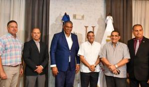 Ministros de Deportes e Interior y Polic&iacute;a se unen en De vuelta al barrio"