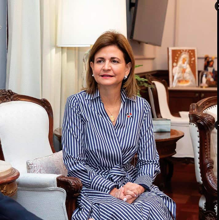 <div><strong>Raquel Peña</strong></div><div><strong><br></strong></div><br><div><i>Vicepresidenta de la República</i></div><div><i><br></i></div><br>“Diario Libre es un medio que prestigia la prensa nacional y nos honra que sirva de plataforma para difundir los programas e iniciativas que ejecuta el Gobierno”.