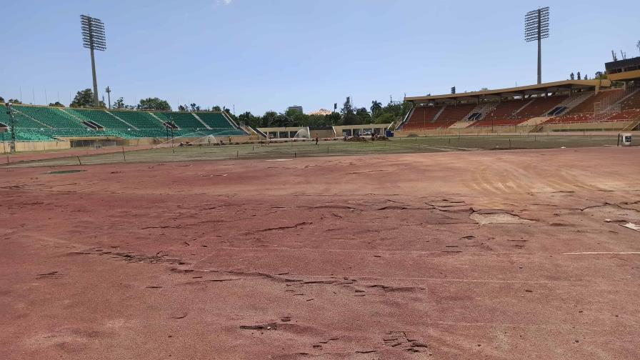 Miderec entrega fondos para reparar las pistas de atletismo del Centro Olímpico Miderec entrega fondos para reparar las pistas de atletismo del Centro Olímpico