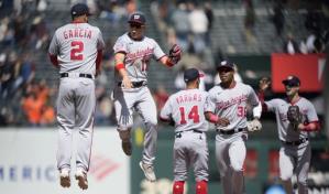 Adams y Thomas aportan jonrones a victoria de Nacionales