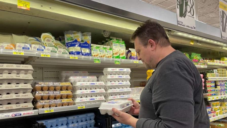 La tasa de inflación en EE.UU. baja una décima, hasta el 4.9 % en abril