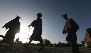 El Gobierno de EE.UU. condona la deuda estudiantil a 125,000 personas
