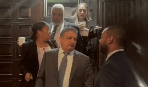 Diputados opositores abandonan sesión en protesta por resolución sobre reserva de candidaturas