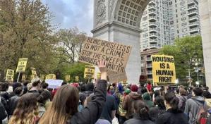Exigen imputar al exmarine que mató a un vagabundo en el metro de NY