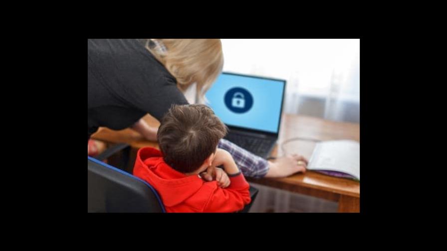 ¿Cómo proteger a tus hijos en línea y en la vida real? ¿Cómo proteger a tus hijos en línea y en la vida real?