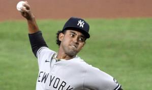 Hola y adiós para el dominicano Deivi García, subido y bajado por los Yanquis