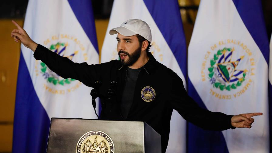 Oposición salvadoreña intenta montar un frente unido contra Bukele