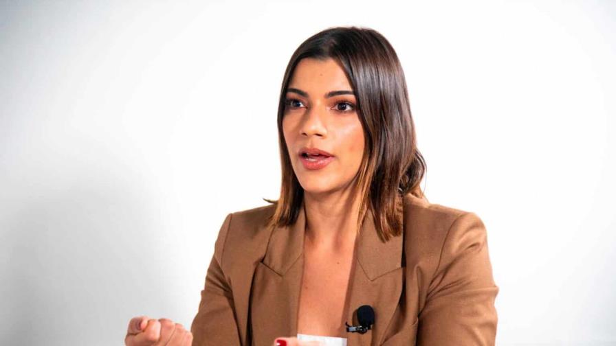 La indignación de Nashla Bogaert por bombas lacrimógenas frente a escuelas: Inaceptable, insensible, inhumano La indignación de Nashla Bogaert por bombas lacrimógenas frente a escuelas: Inaceptable, insensible, inhumano