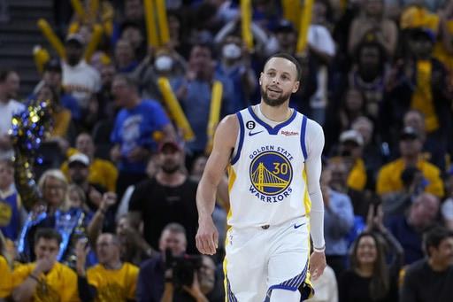 Curry y Warriors evitan eliminación; obligan a sexto partido ante Lakers