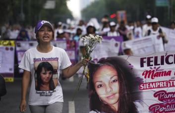 Los Sureños RD - FELIZ DÍA DE LAS MADRES!! Hoy se celebra el día de las  madres en los Estados Unidos de América, deseamos que todas esas mujeres  valerosas que tuvieron el