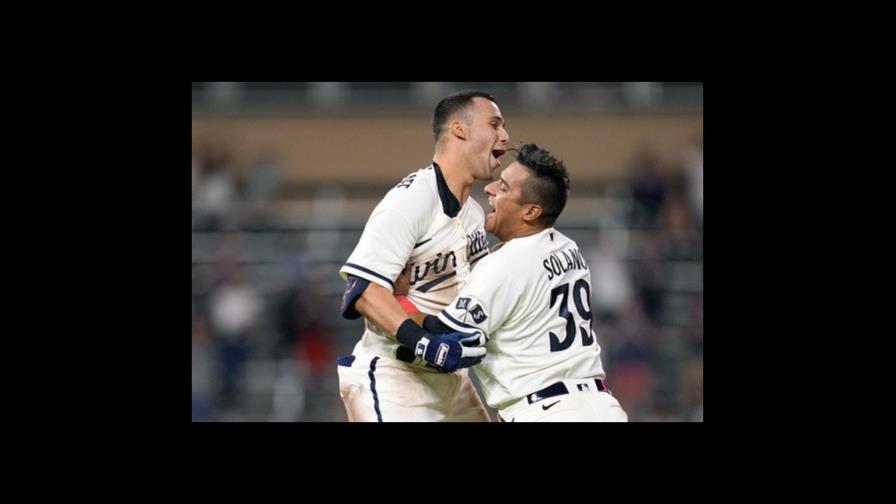 Kirillof define con hit en la 11ma; Mellizos superan a Padres