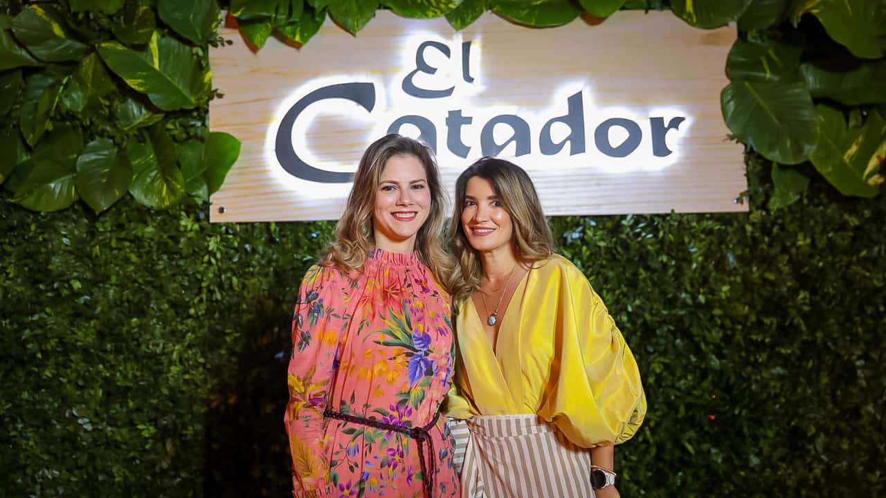 Ileana Pesquera y Anabelle Skalleberg.