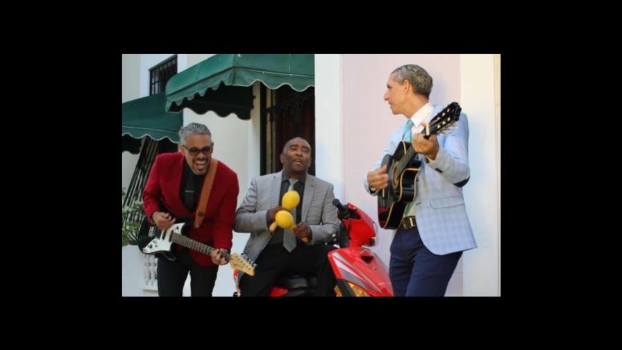 Trío musical Lo Bueno Queda con espectáculo a las madres