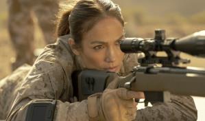 Crítica: Jennifer López salva a “The Mother”, pero le falta más