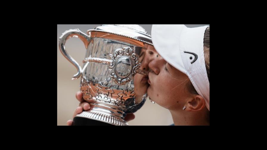 Premios a repartirse en Abierto de Roland Garros alcanzan los 54 millones de dólares