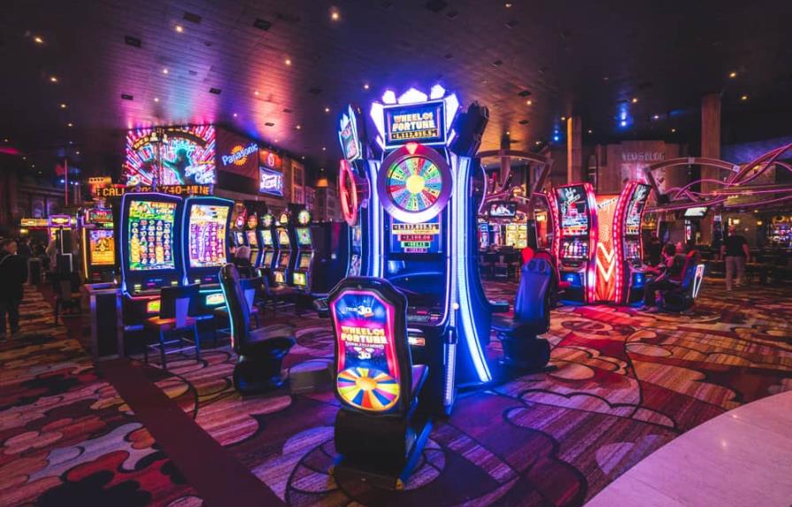 Hombre acusado de tomar US$230 mil de la caridad para apostarlo en un casino