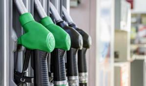 ¿Cuánta gasolina se puede comprar en Latinoamérica con el salario promedio?