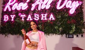 Natti Natasha brilla en la apertura de Sugar Factory en Miami Beach