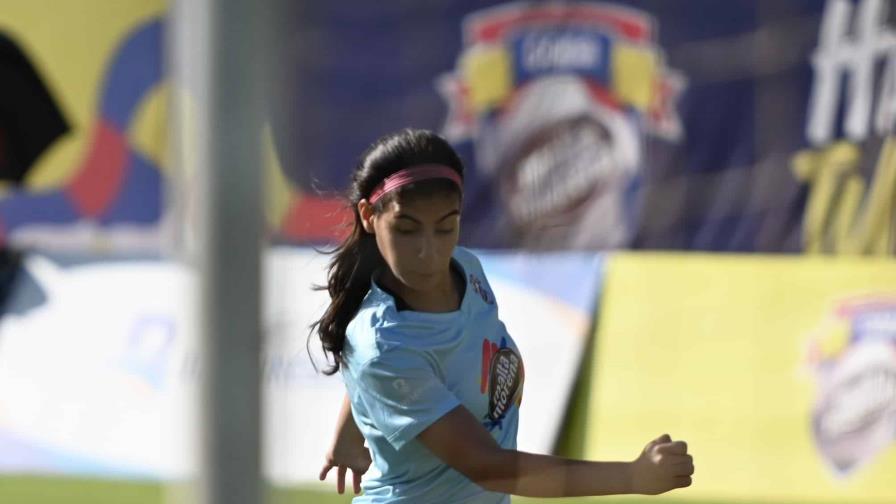 Amalia Leroux marca gol sin estar en la cancha en la Copa Malta Morena de Fútbol