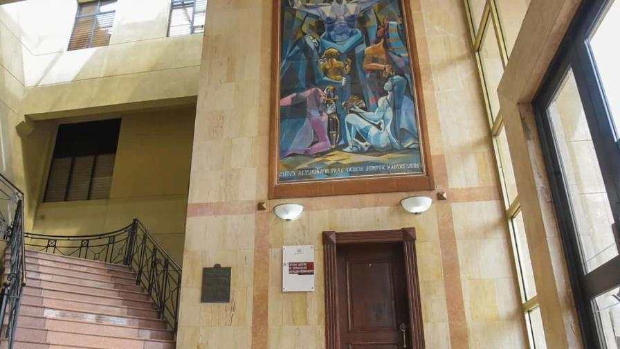 Imponen prisión preventiva a hombre por cargamentos de armas y municiones enviados desde EE.UU. Imponen prisión preventiva a hombre por cargamentos de armas y municiones enviados desde EE.UU.
