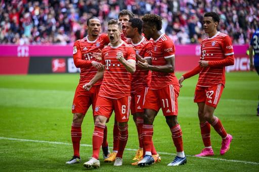 Bayern más cerca del 11mo título; aplasta al Schalke