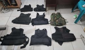 Policía ocupa drogas y ocho chalecos antibalas durante operativo en Moca