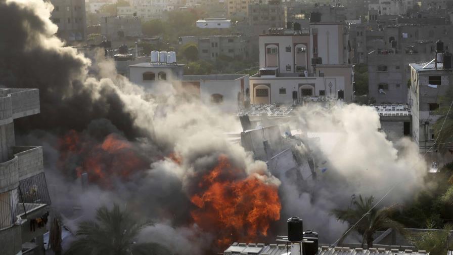 Mueren cuatro humanitarios extranjeros y al menos un palestino en ataque contra auto en Gaza