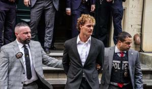 Acusado por asesinato de vagabundo en metro NY recibe ayuda para su defensa legal