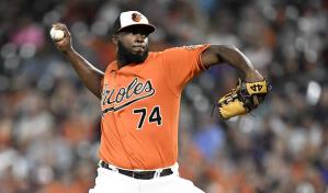 Félix Bautista, el salvador que tiene total control del pentágono