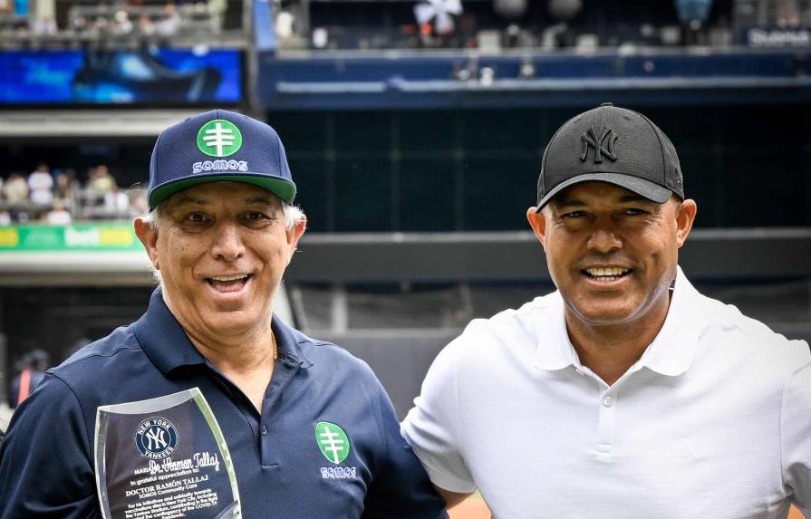 Doctor Ramón Tallaj invitado a lanzar la primera bola en Yankee Stadium