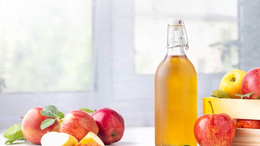 Diferencias entre el aceite de manzana y el vinagre de manzana Diferencias entre el aceite de manzana y el vinagre de manzana