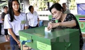 Abren los colegios electorales para las elecciones generales en Tailandia