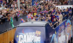 Un Bar&ccedil;a en construcci&oacute;n gana LaLiga