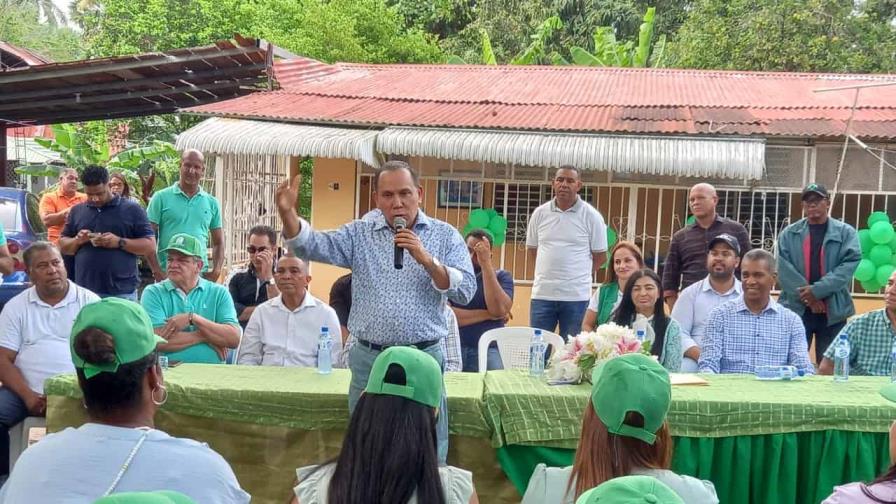 Radhamés Jiménez: Muchos dominicanos no tienen forma comer tres veces al día