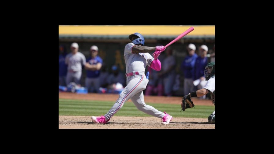 Adolis García pega grand slam por Rangers en triunfo sobre Atléticos