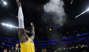 James desafía el paso del tiempo con una excelsa 20ma temporada en la NBA