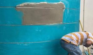 Reparan orificio causado por tanqueta del Ejército a sucursal bancaria de Ademi; reanundan operaciones