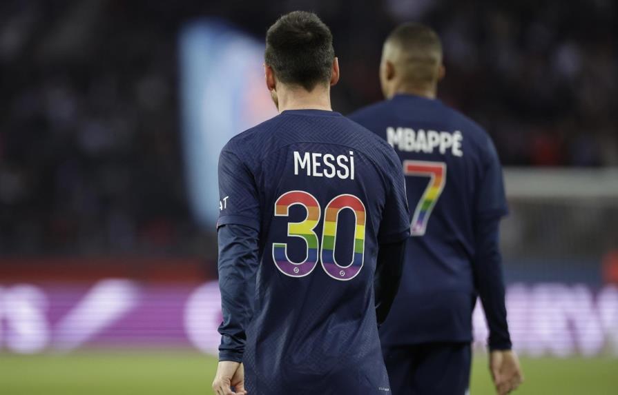 Rechazo de futbolistas a participar en campaña contra homofobia genera polémica en Francia