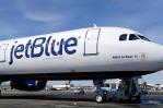 JetBlue responde a las quejas de los dominicanos ante retrasos de vuelos