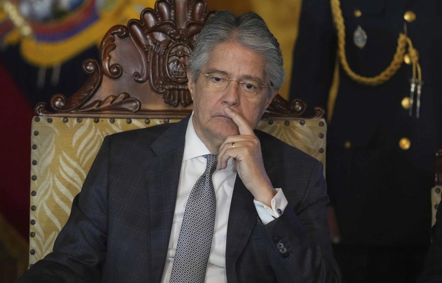 El juicio de censura al presidente de Ecuador se dirime en el Parlamento y en la red