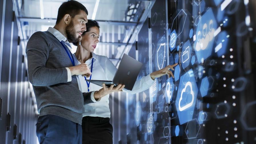 15 años transformando y aportando en el sector de las telecomunicaciones 15 años transformando y aportando en el sector de las telecomunicaciones