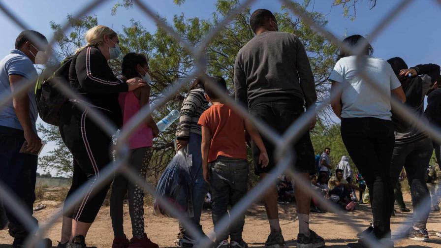 Las detenciones de venezolanos en la frontera de EE.UU. caen un 98 % tras el Título 42