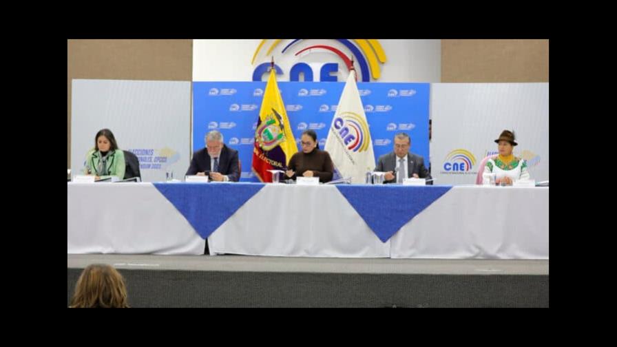 El 24 de mayo es la fecha máxima para convocar a elecciones en Ecuador